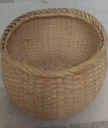 Fruit Basket with handle (Bamboo)